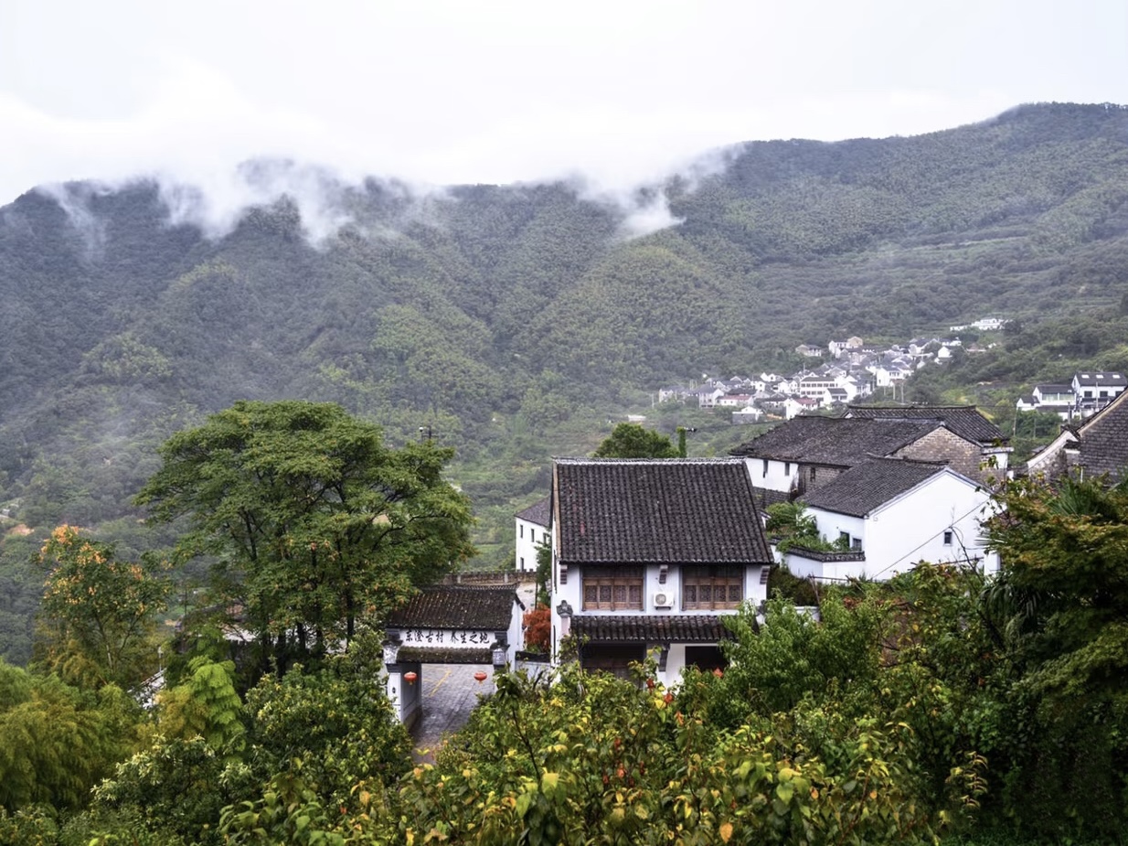Encountering Fuzhi Mountain 3